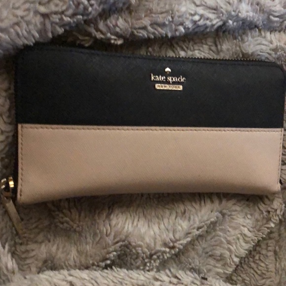 kate spade Other - Kate spade wallet